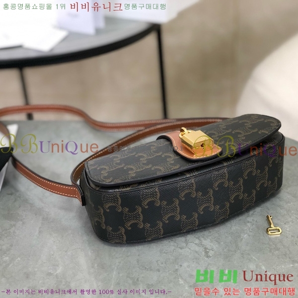 # Ÿ Ʈ Ŭġ 10I592-1001