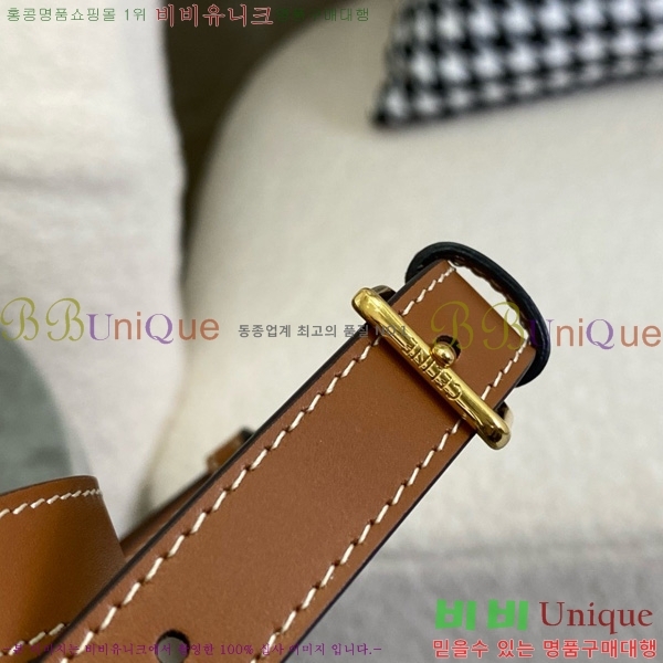 # Ŭ ü ƾ 110412-1001