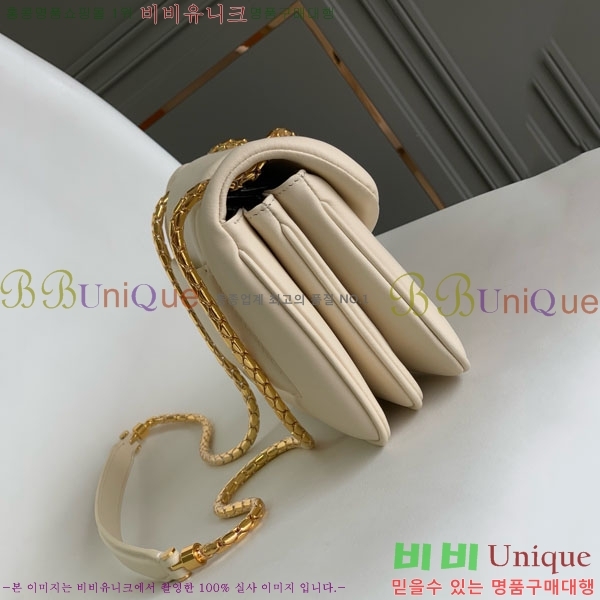 #Ұ Ƽ   2921230801-105