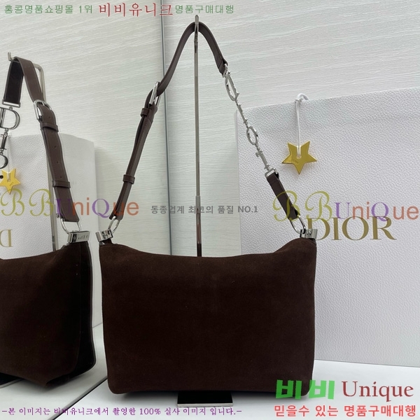 # ʼ ش JONATHAN ANDERSON ȣ M856324-4