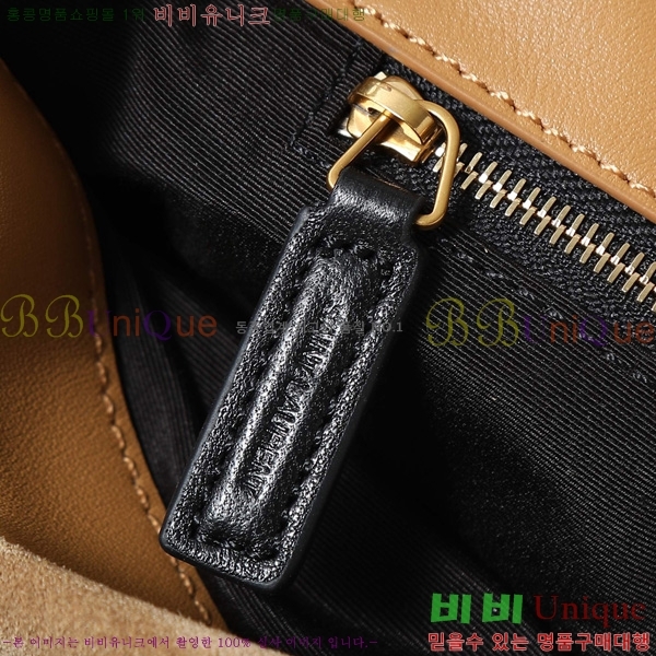 #ζ Į   734153-2001