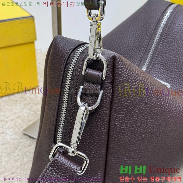 # ̵  ΰ     7VA672-102