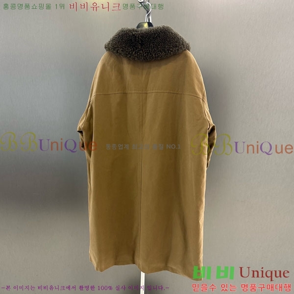  ** ٿ е MAX324301-6