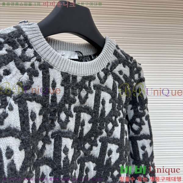  * ũ ũ  22DR2511192-1