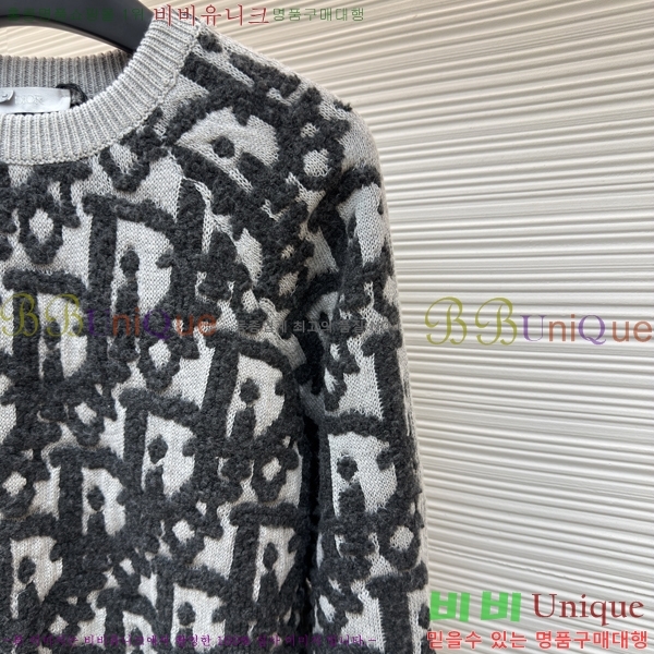  * ũ ũ  22DR2511192-1