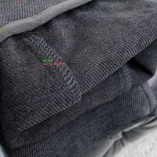  * ġ*   17BC2511284-1