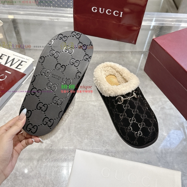  * Ȧ þ   28G251159-4