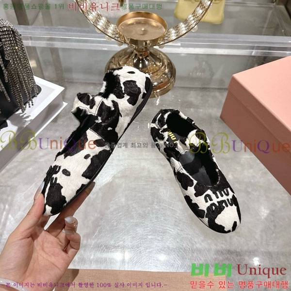  ̿̿ ÷ 28MU902304-1