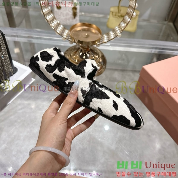  ̿̿ ÷ 28MU902304-1