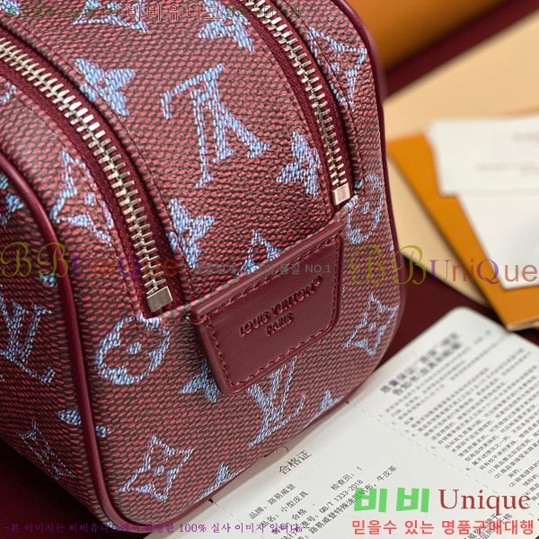 #̺ ̴  ŰƮ Ŭġ M27158-102