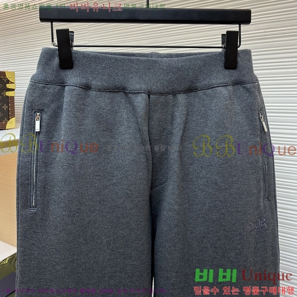   򸮴  24D121680901-3